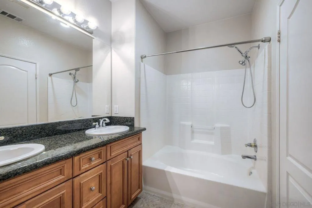 10804 Serafina Lane 6, San Diego, California 92128 home-pic-26
