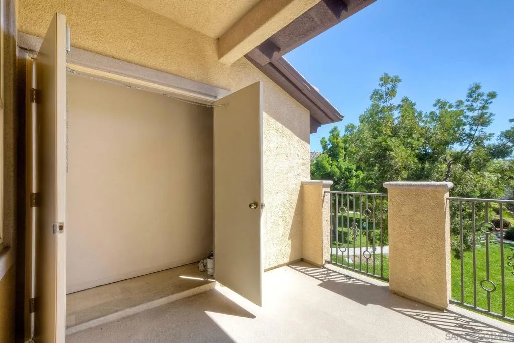10804 Serafina Lane 6, San Diego, California 92128 home-pic-30