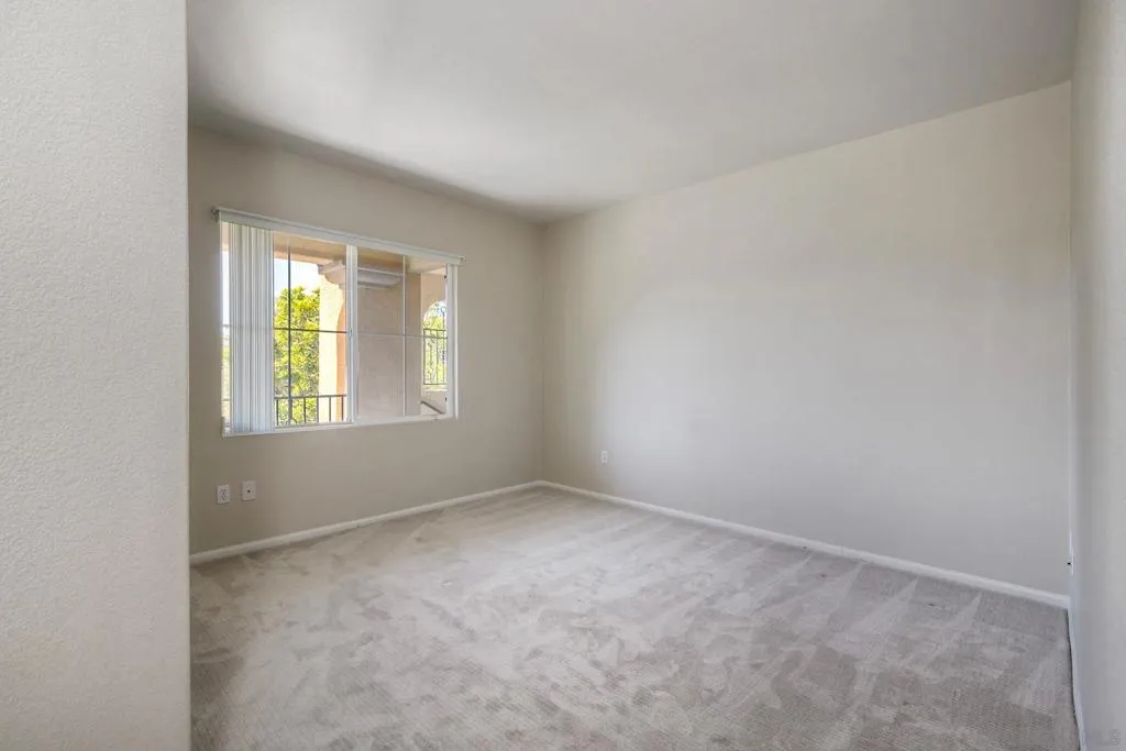 10804 Serafina Lane 6, San Diego, California 92128 home-pic-16