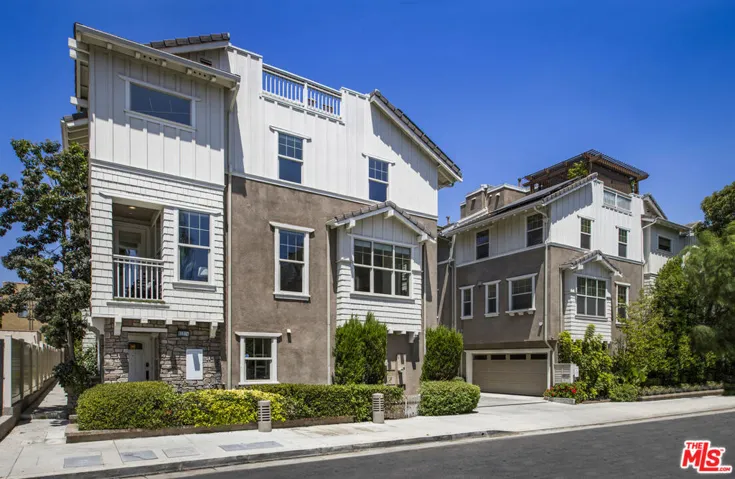 6521 1/2 La Mirada Avenue, Los Angeles, California 90038
