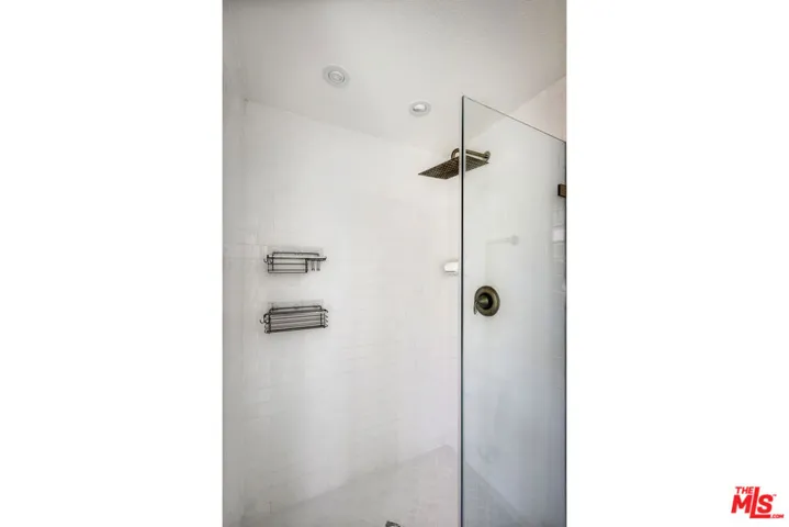 6521 1/2 La Mirada Avenue, Los Angeles, California 90038