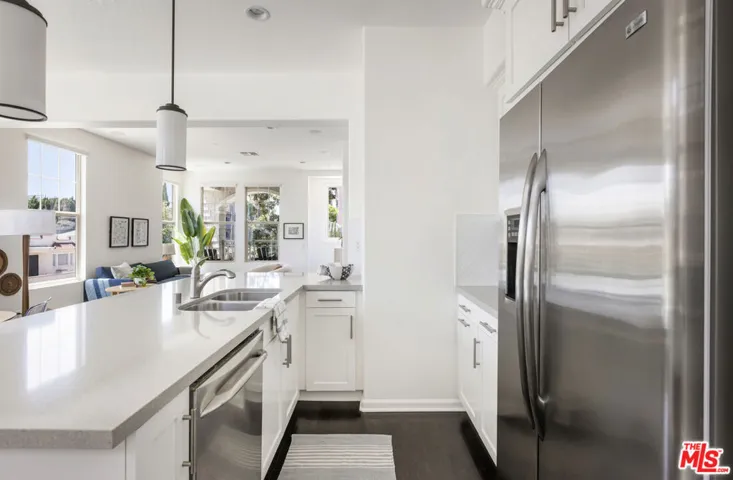 6521 1/2 La Mirada Avenue, Los Angeles, California 90038