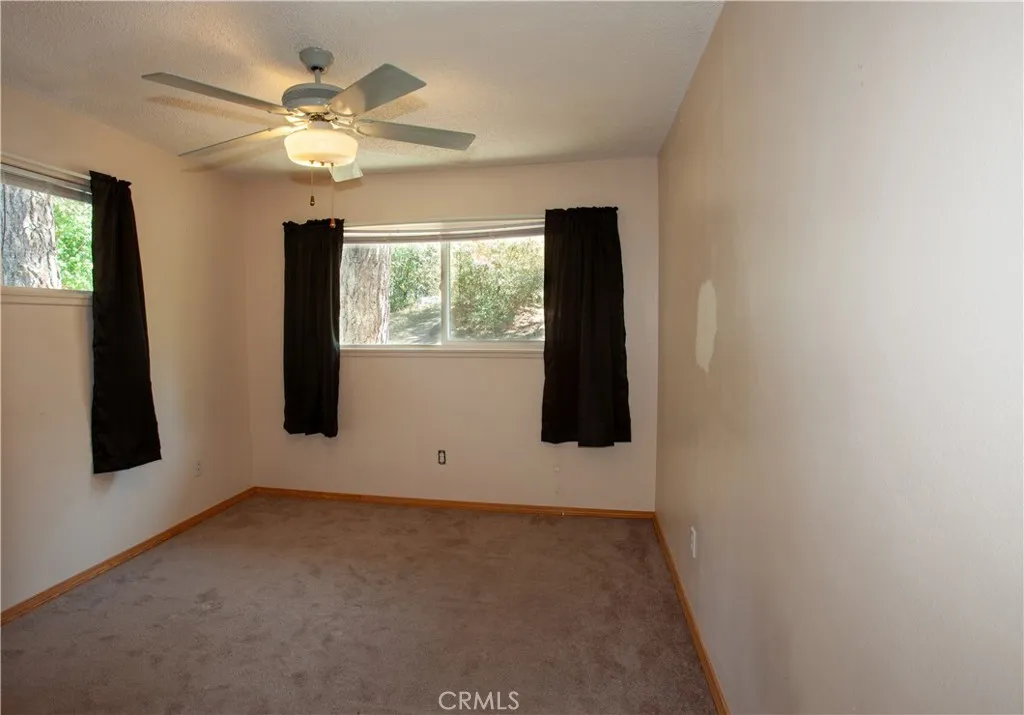 32220 Mohan Way, Running Springs, California 92382 home-pic-12