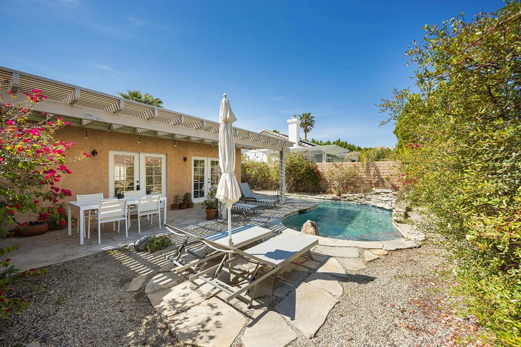 2190 N Paseo De Anza, Palm Springs, California 92262 home-pic-25