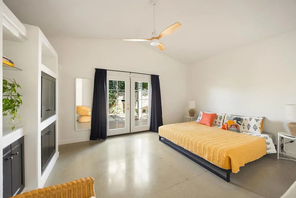 2190 N Paseo De Anza, Palm Springs, California 92262 home-pic-3