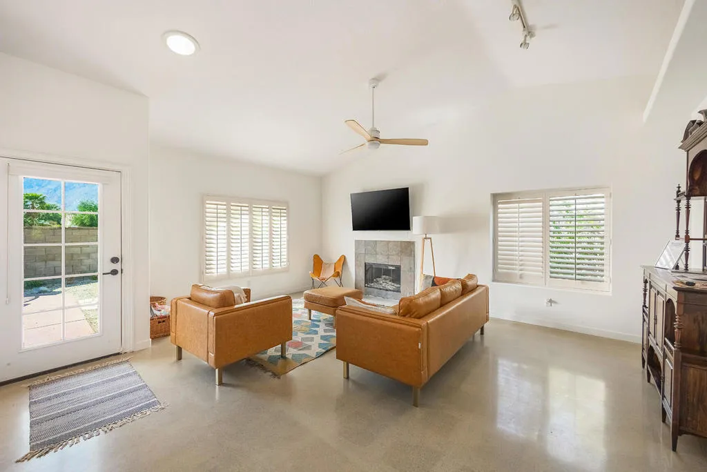 2190 N Paseo De Anza, Palm Springs, California 92262 home-pic-8