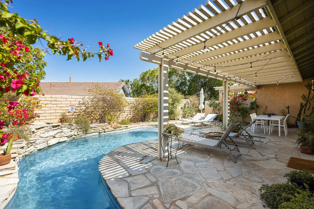 2190 N Paseo De Anza, Palm Springs, California 92262 home-pic-24