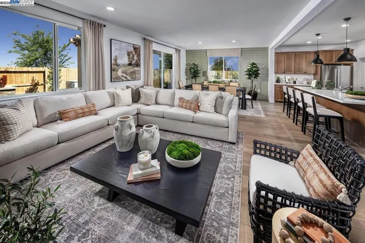 708 Buffalo Court, Roseville, California 95747