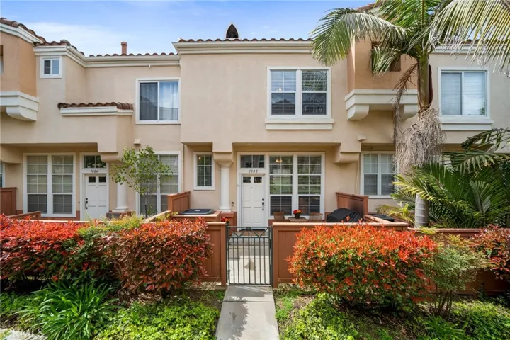 1082 S Rossano Way, Anaheim Hills, California 92808