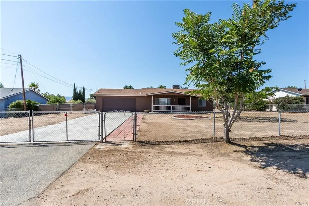 15815 Arbury Street, Hesperia, California 92345 home-pic-2