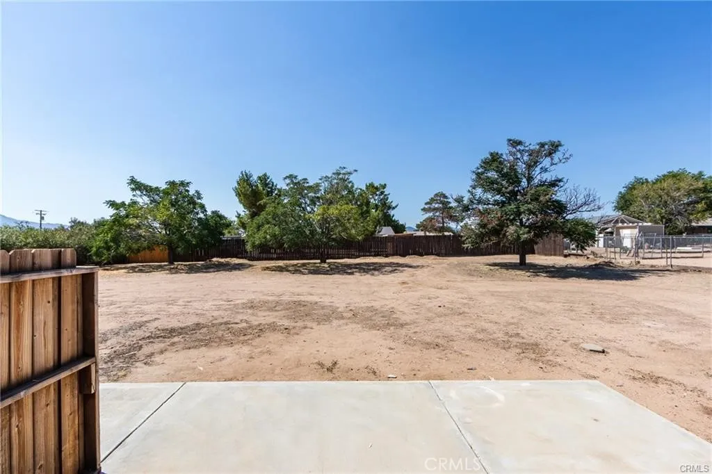 15815 Arbury Street, Hesperia, California 92345 home-pic-36