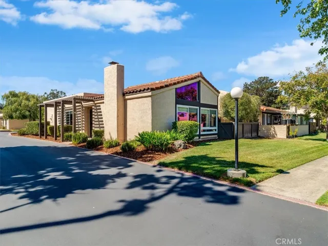 14 Vista Lane, San Luis Obispo, California 93401
