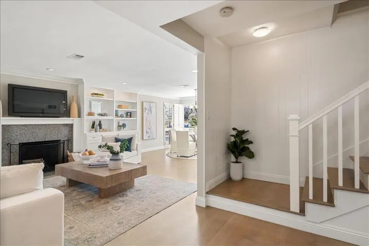 05-5046 Golden Arrow Dr