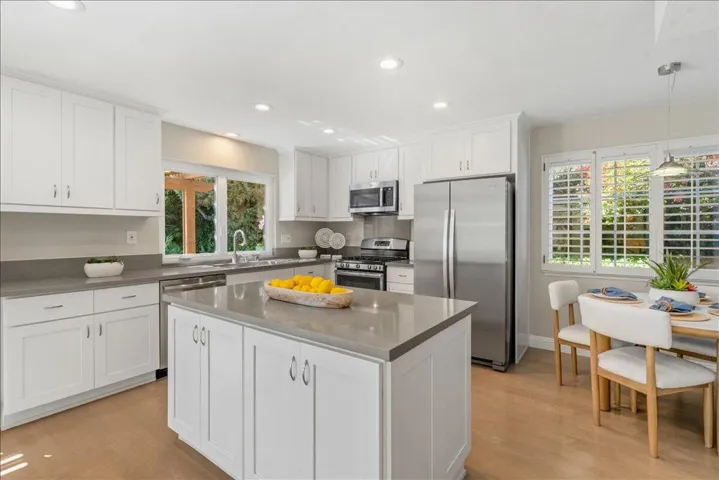 17-5046 Golden Arrow Dr