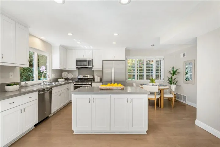 16-5046 Golden Arrow Dr