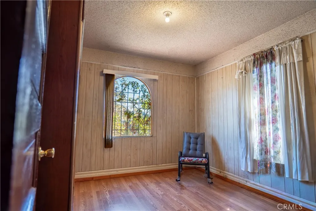 1175 N Commonwealth Avenue, Los Angeles, California 90029 home-pic-6