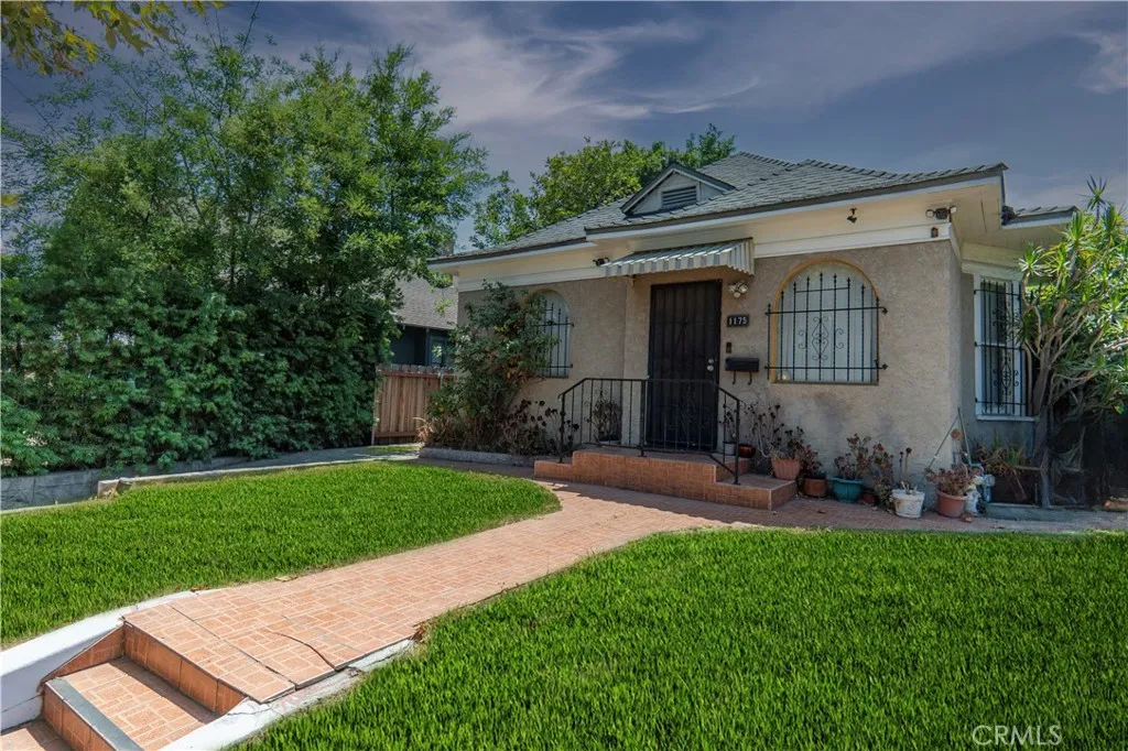 1175 N Commonwealth Avenue, Los Angeles, California 90029 home-pic-4