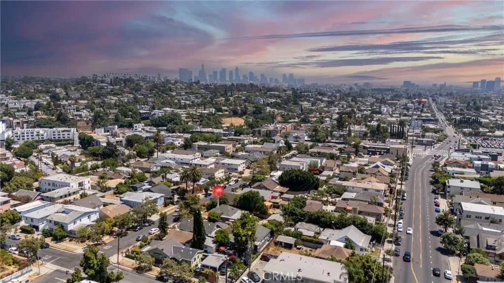 1175 N Commonwealth Avenue, Los Angeles, California 90029 home-pic-3