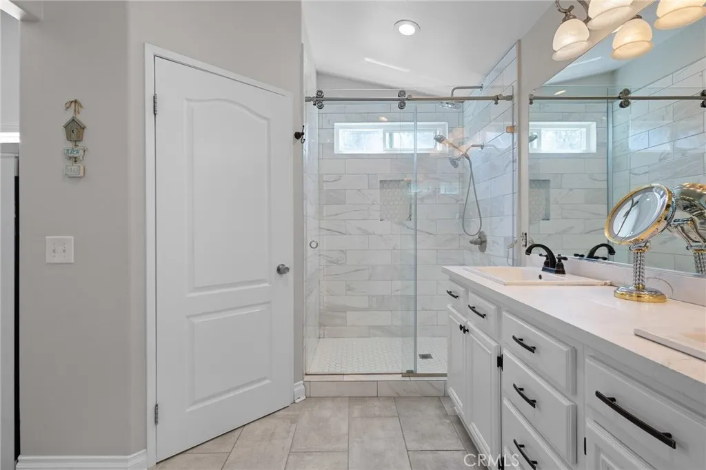 27280 Marisa Drive, Canyon Country, California 91387 home-pic-26