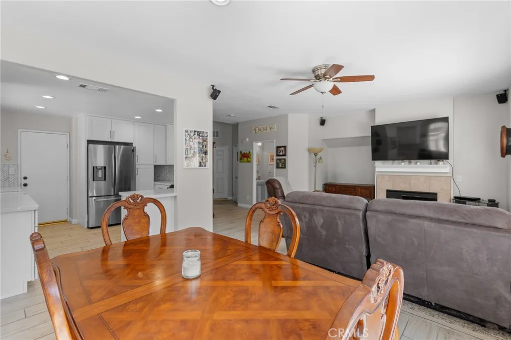 27280 Marisa Drive, Canyon Country, California 91387 home-pic-7