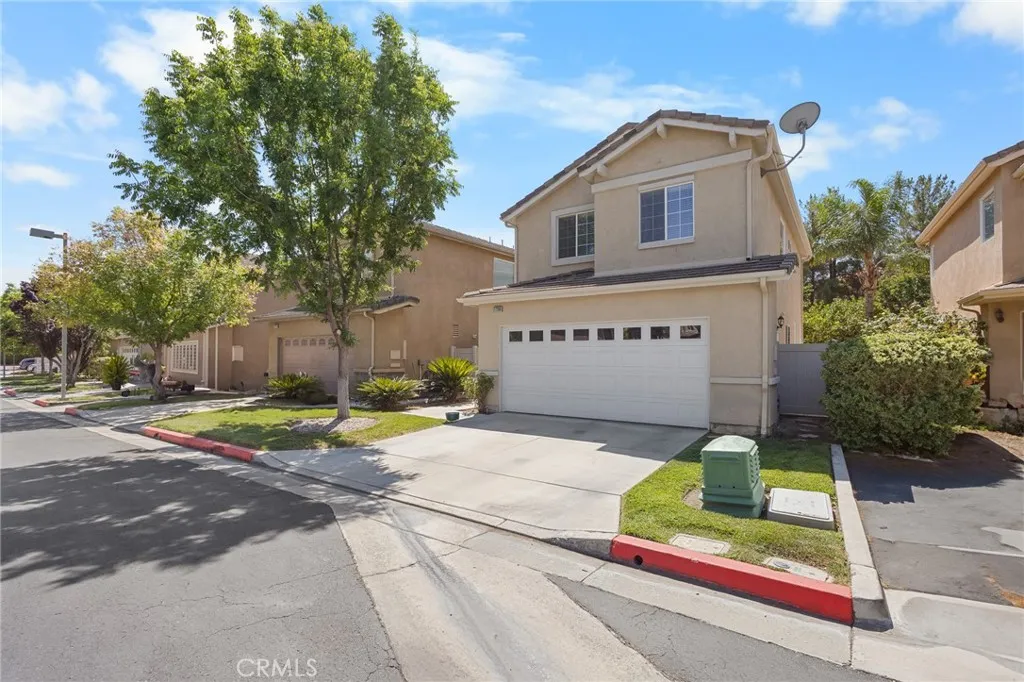 27280 Marisa Drive, Canyon Country, California 91387 home-pic-1