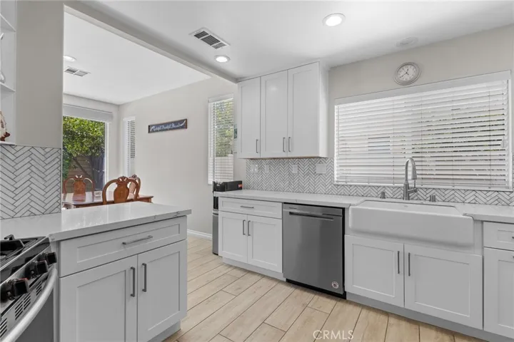 27280 Marisa Drive, Canyon Country, California 91387
