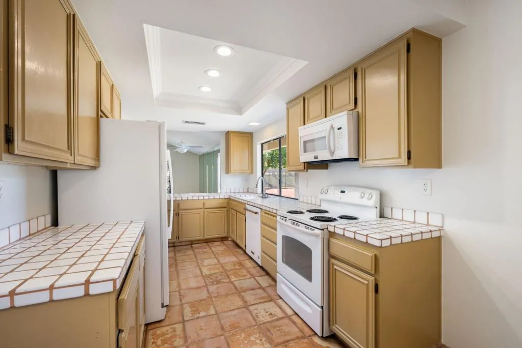 72499 Sandstone Lane, Palm Desert, California 92260 home-pic-47