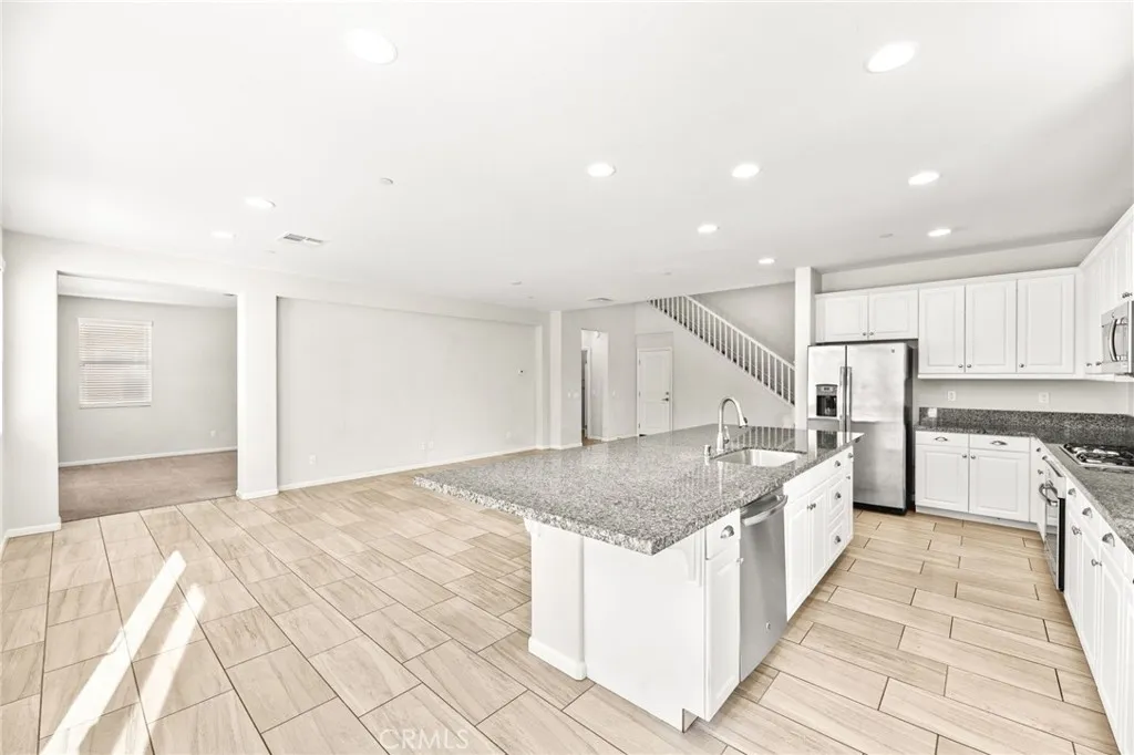36312 Shedera Court, Lake Elsinore, California 92532 home-pic-15