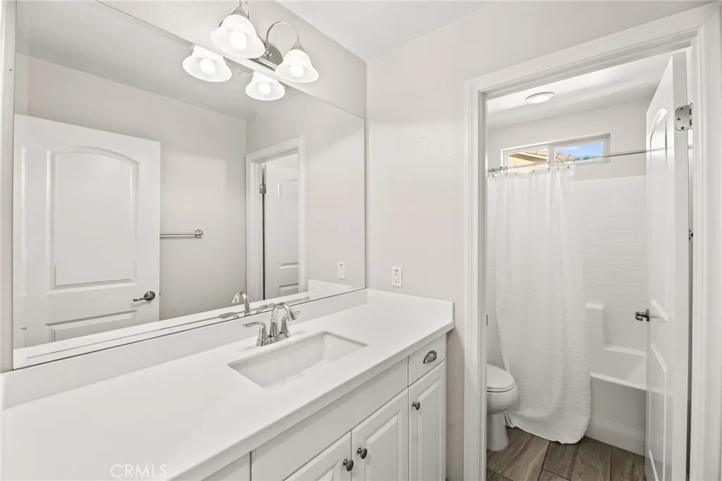 36312 Shedera Court, Lake Elsinore, California 92532 home-pic-33