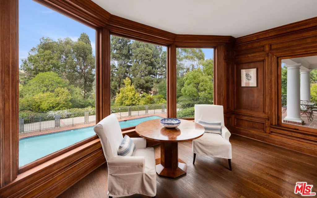 1006 N Crescent Drive, Beverly Hills, California 90210 home-pic-15