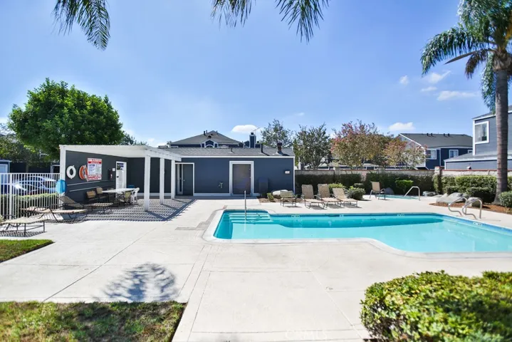 HOA Pool