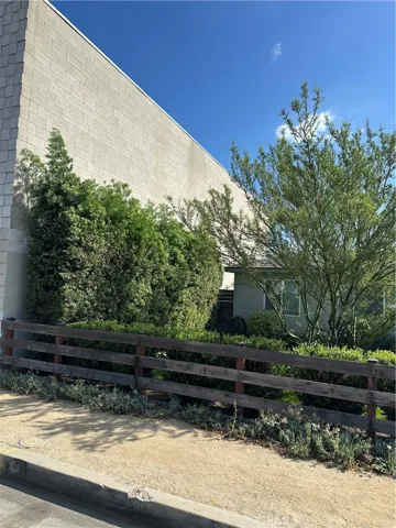 451 N Harbor Blvd., La Habra, California 90631