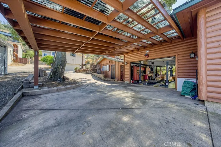 Covered Carport off Garage
