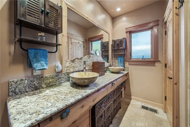 2894 Sliverado Lane, Clearlake, California 95422