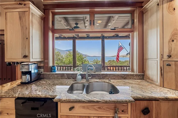 2894 Sliverado Lane, Clearlake, California 95422