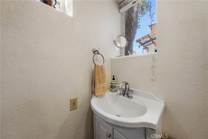 2894 Sliverado Lane, Clearlake, California 95422