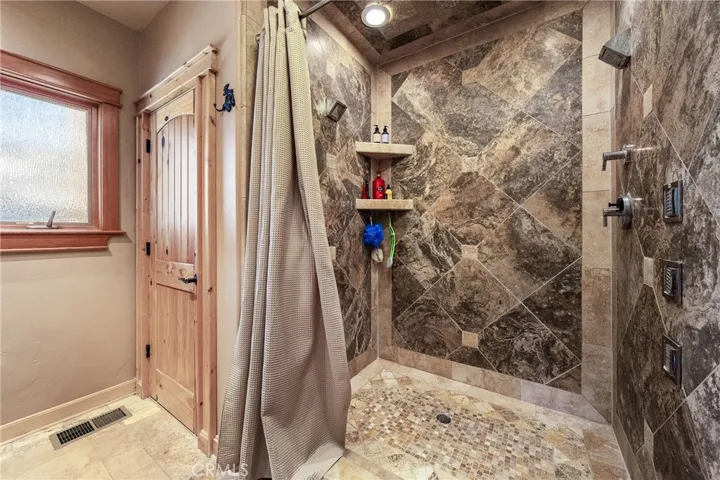 2894 Sliverado Lane, Clearlake, California 95422