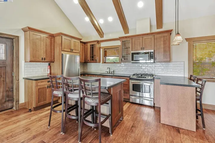 24400 Mountain Charlie Rd, Los Gatos, California 95033