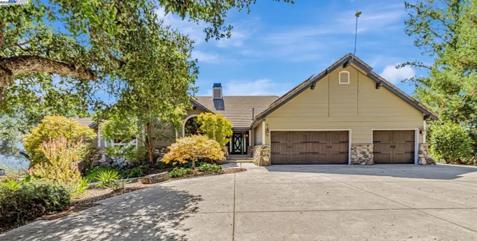 24400 Mountain Charlie Rd, Los Gatos, California 95033