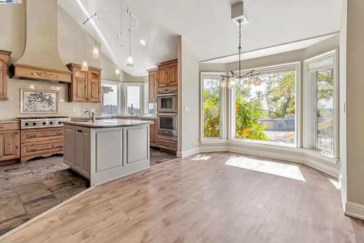 24400 Mountain Charlie Rd, Los Gatos, California 95033