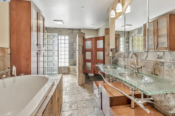 24400 Mountain Charlie Rd, Los Gatos, California 95033