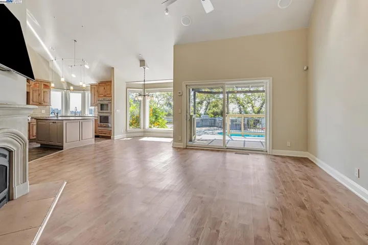 24400 Mountain Charlie Rd, Los Gatos, California 95033