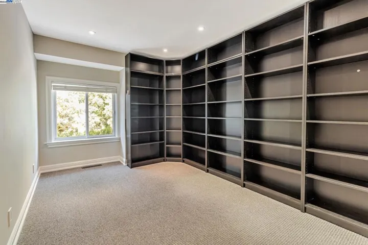 24400 Mountain Charlie Rd, Los Gatos, California 95033