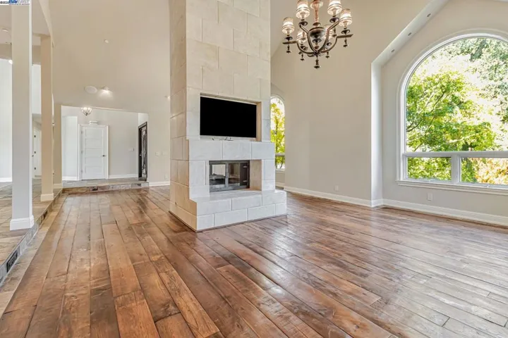 24400 Mountain Charlie Rd, Los Gatos, California 95033