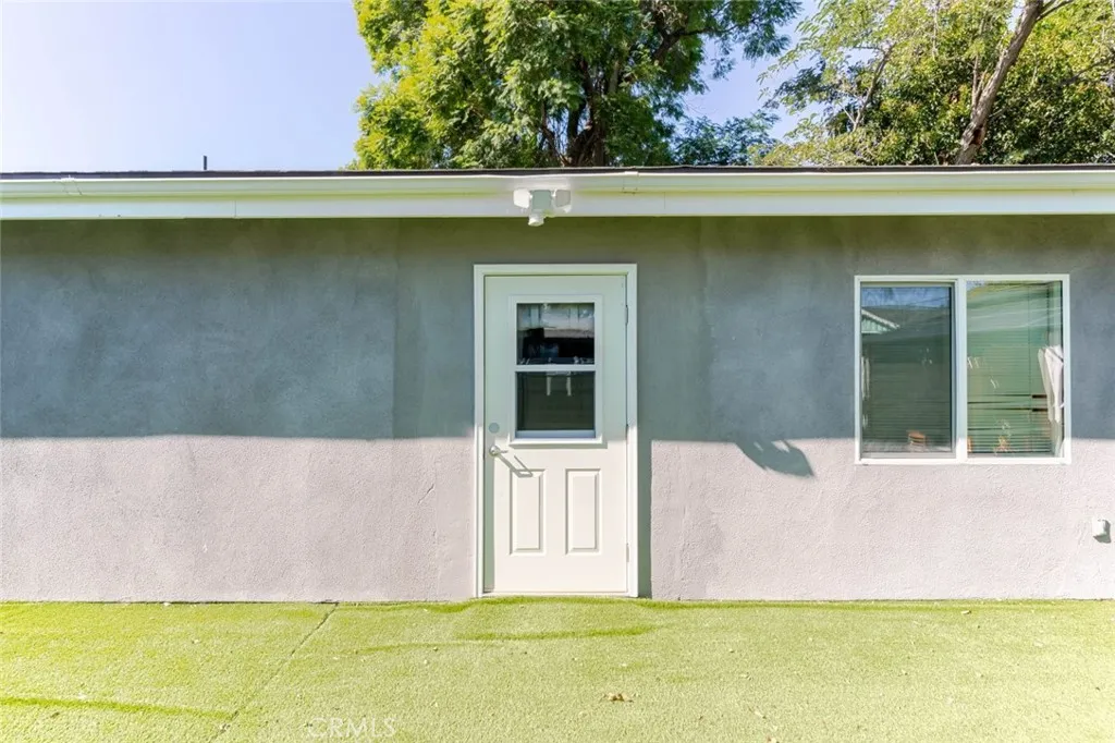 7315 Jamieson Avenue, Reseda, California 91335 home-pic-34