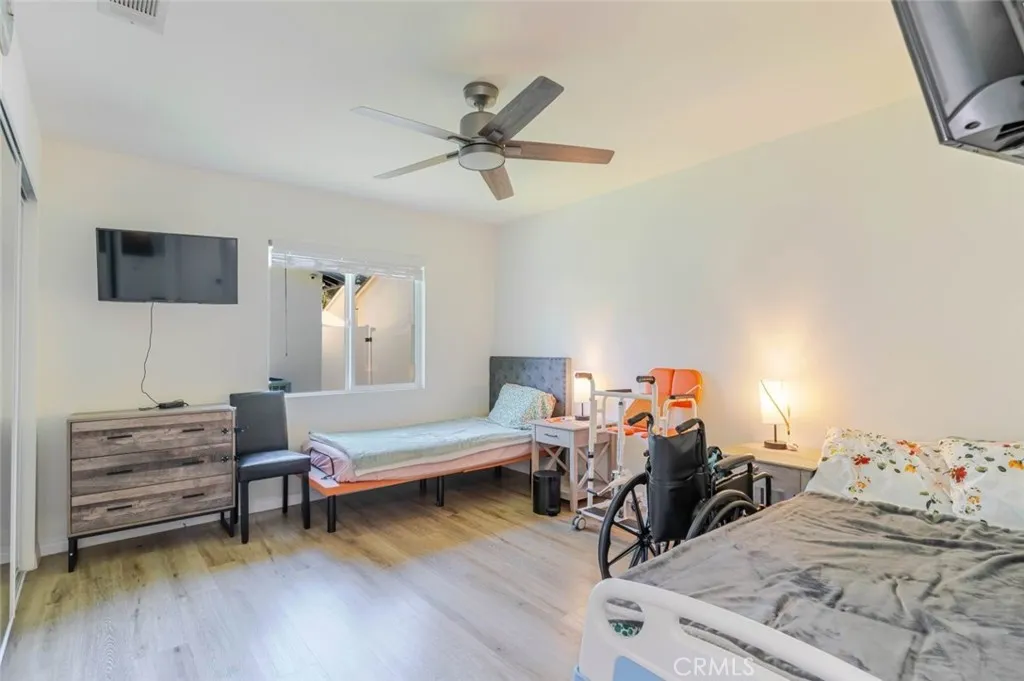 7315 Jamieson Avenue, Reseda, California 91335 home-pic-49