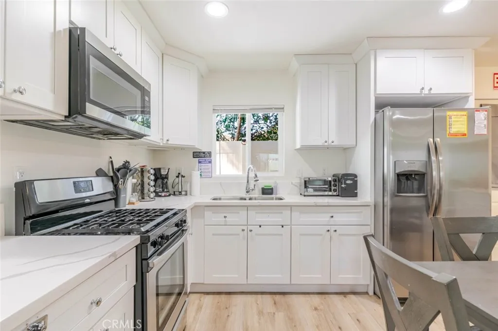 7315 Jamieson Avenue, Reseda, California 91335 home-pic-42