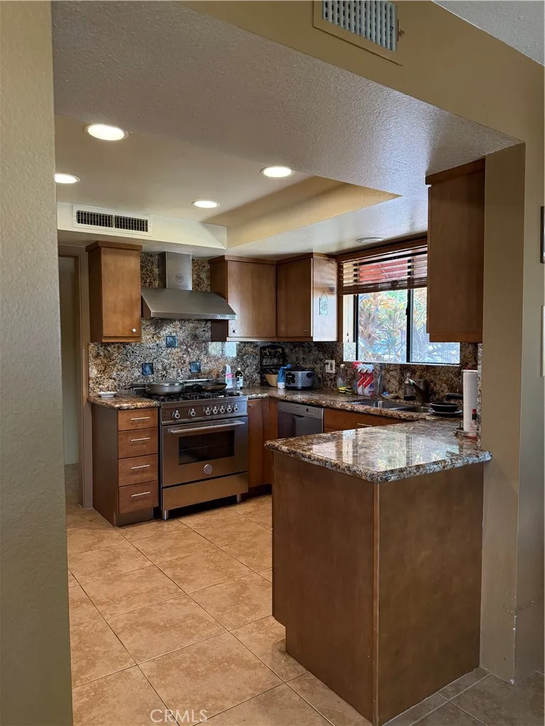 255 E Avenida Granada 915, Palm Springs, California 92262 home-pic-9