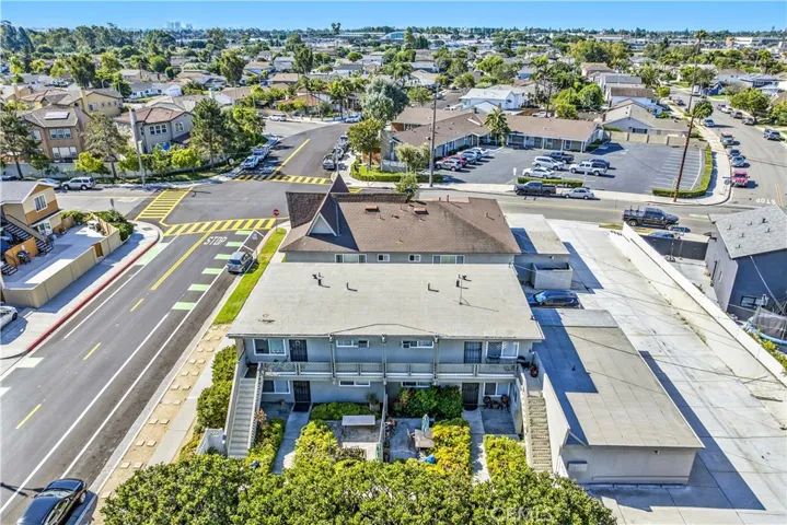 2865 Mendoza Drive, Costa Mesa, California 92626
