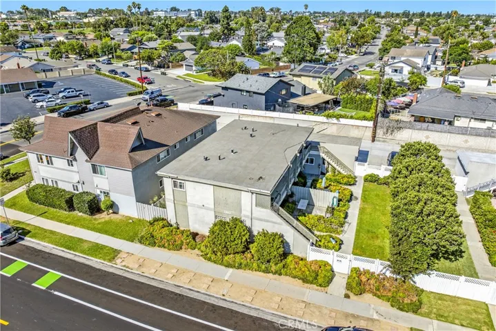 2865 Mendoza Drive, Costa Mesa, California 92626